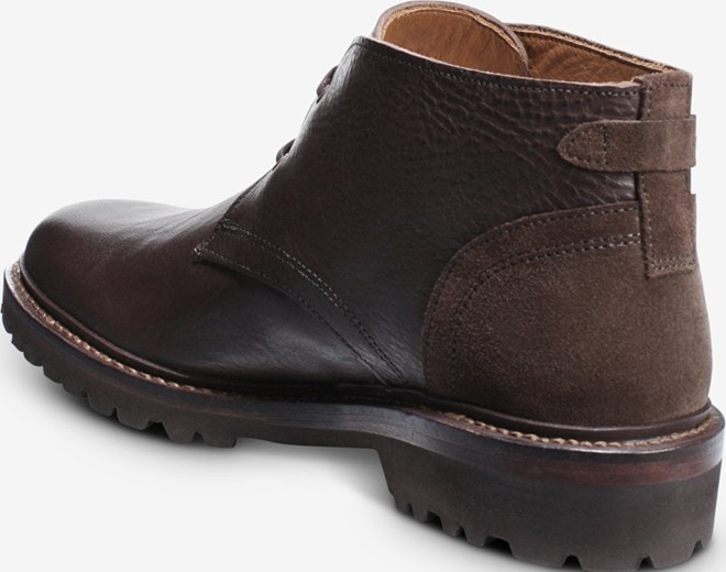 Men s Factory Second Discovery Chukka Boot ShoeBank