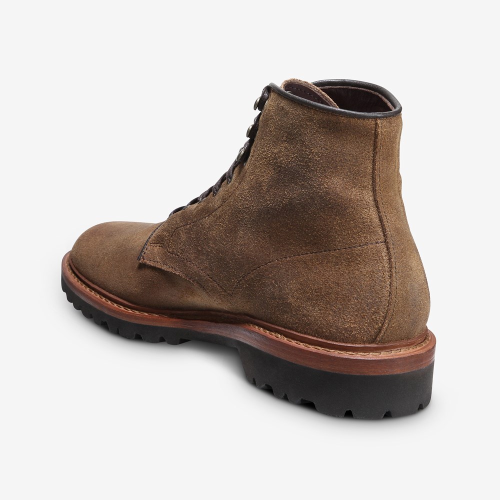 Men s Factory Second Higgins Mill Suede Boot with Lug Sole ShoeBank